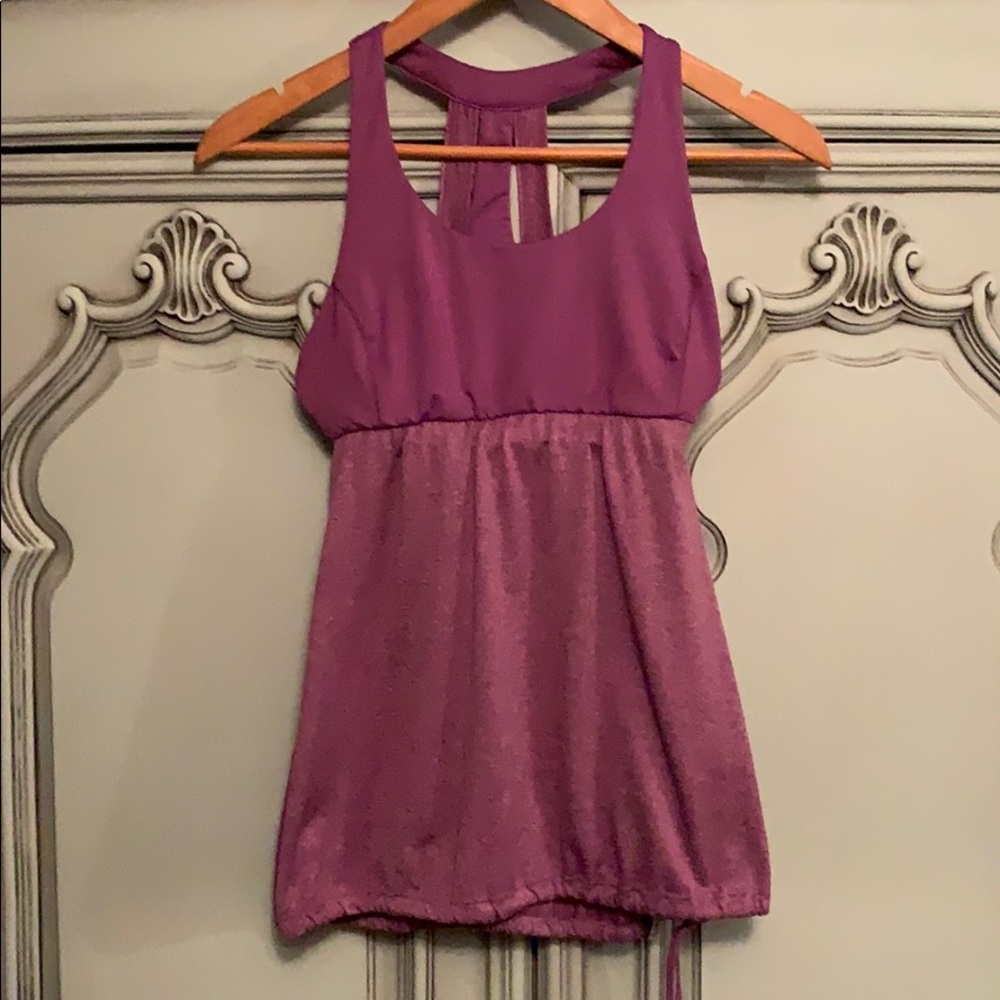 Champion sports top